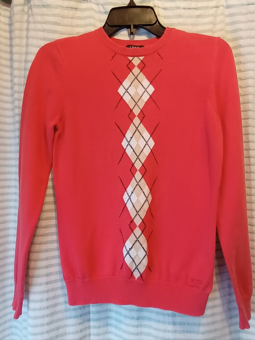Red Women's Extra Small Tight Fit Izod Coral Crewneck Sweater with Center Argyle